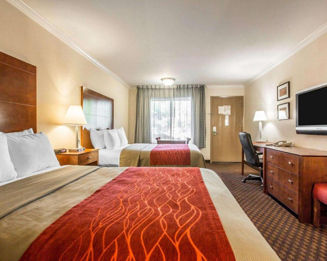Hyland Inn Near Pasadena Civic Center Экстерьер фото